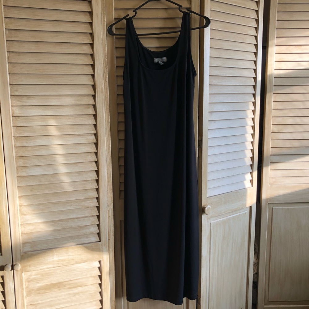 Maxi black dress